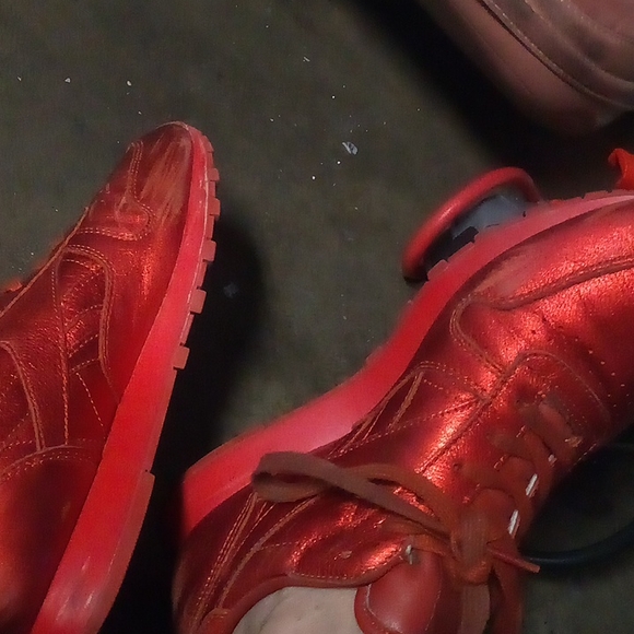 Limited edition 3alarm Red REEBOK cross trainers - Picture 4 of 12